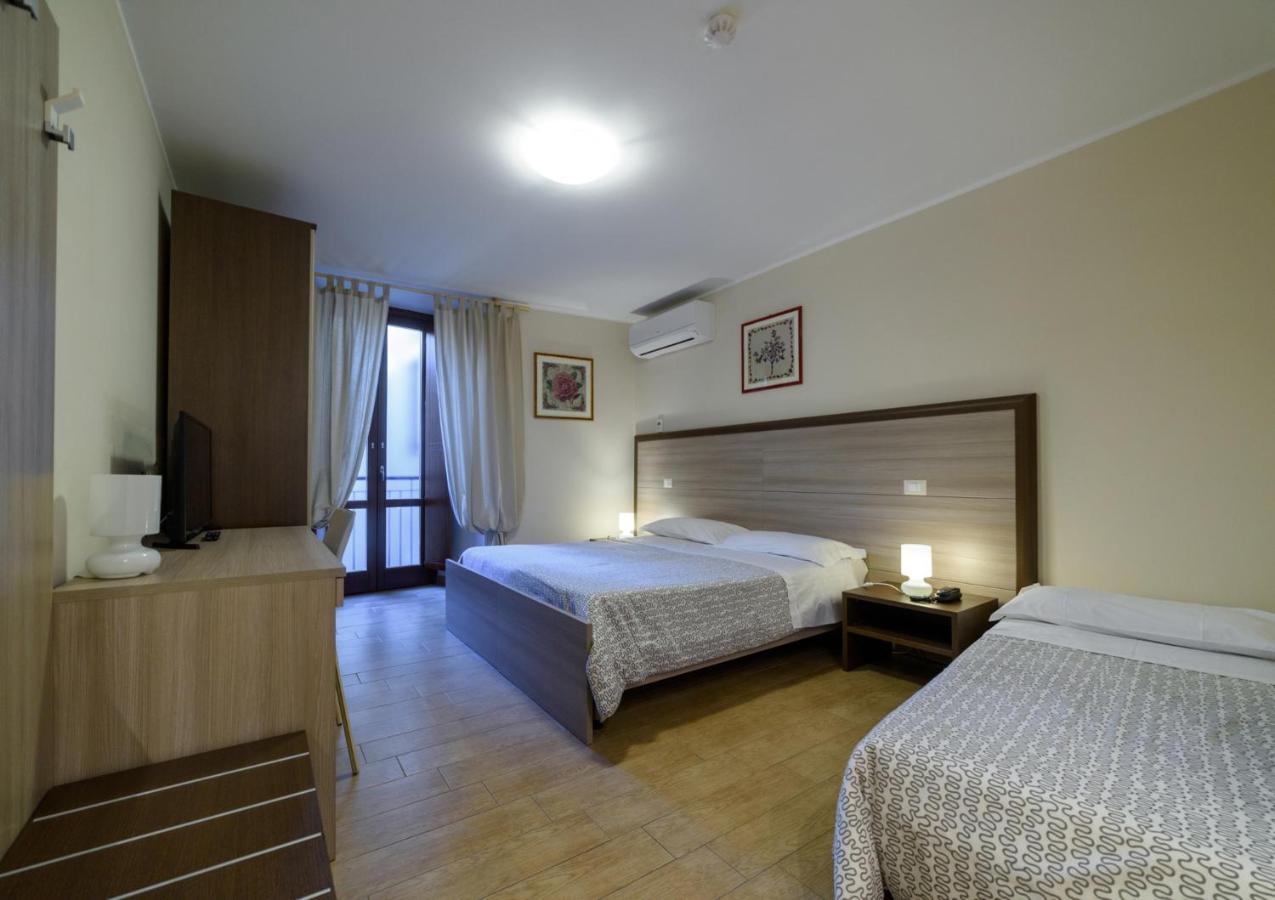 Flora Hotel Тоди Экстерьер фото